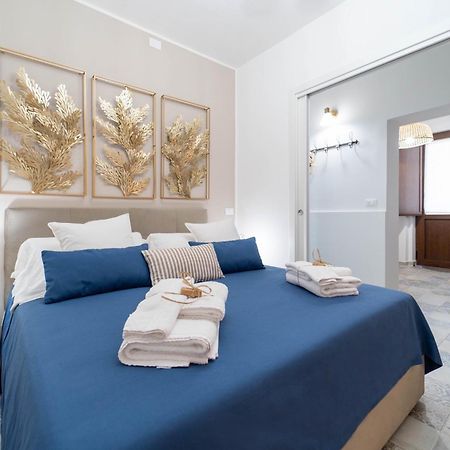 Regina Damarete Ortigia Boutique Apartment Syracuse Екстер'єр фото